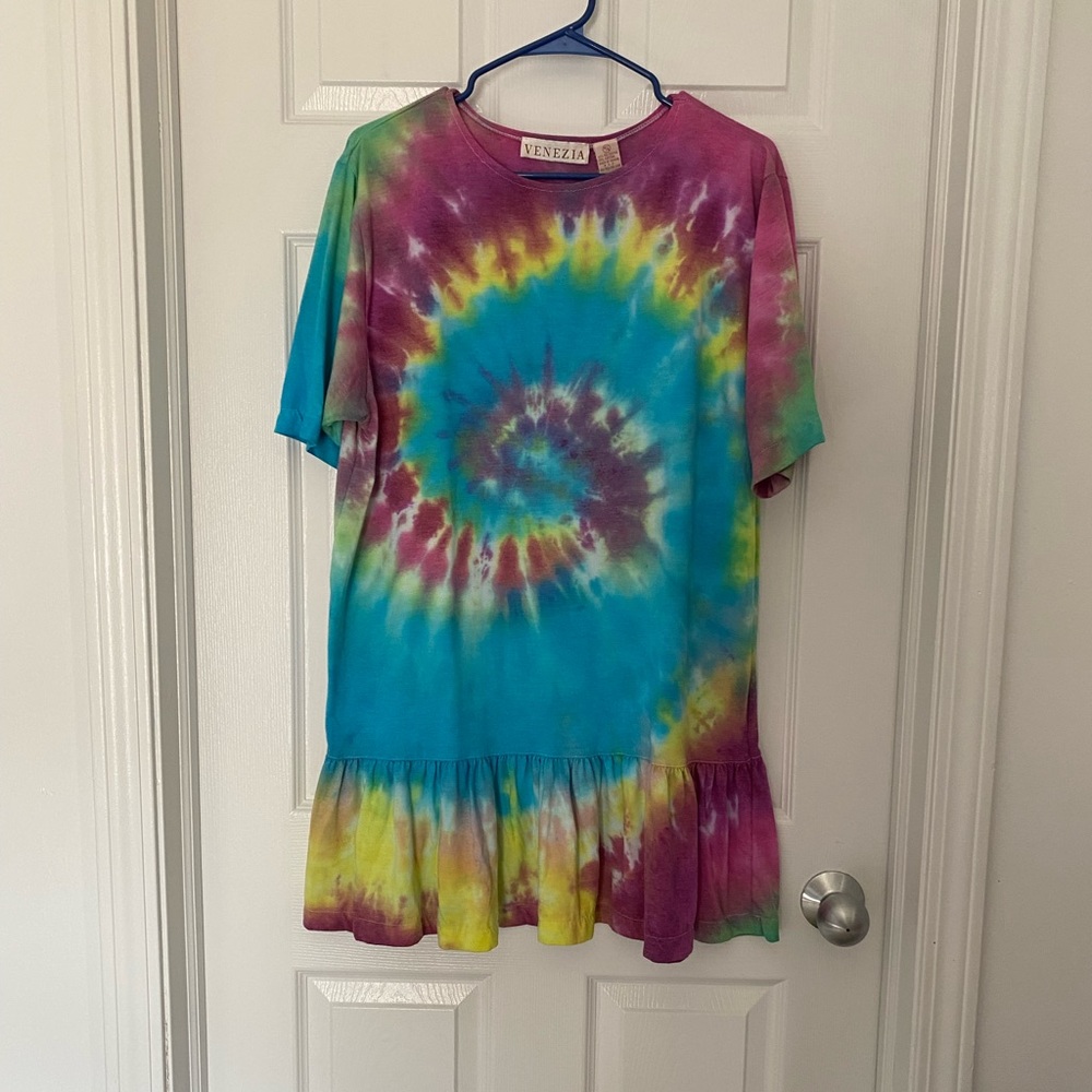 Hand Tie-Dyed Plus Size Ruffle Tunic Top